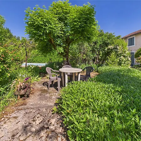 בית נופש Mitoyen - Piscine Commune - 4 Personnes מונטיניאק