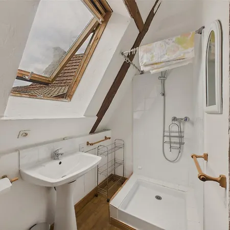 Mitoyen - Piscine Commune - 4 Personnes