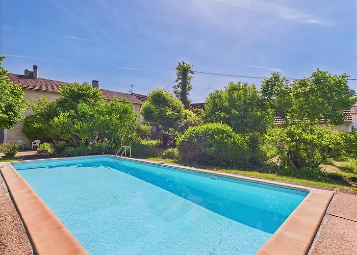 Mitoyen - Piscine Commune - 4 Personnes * モンティニャック